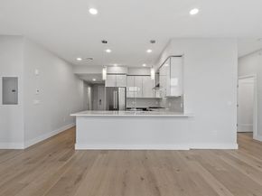124 Highland Ave 404, Somerville MA 02143