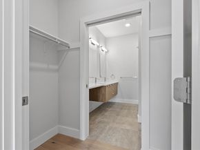 124 Highland Ave 404, Somerville MA 02143