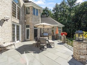 215 Monument Farm Rd, Concord MA 01742