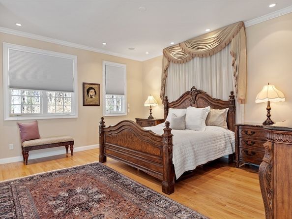 215 Monument Farm Rd, Concord MA 01742