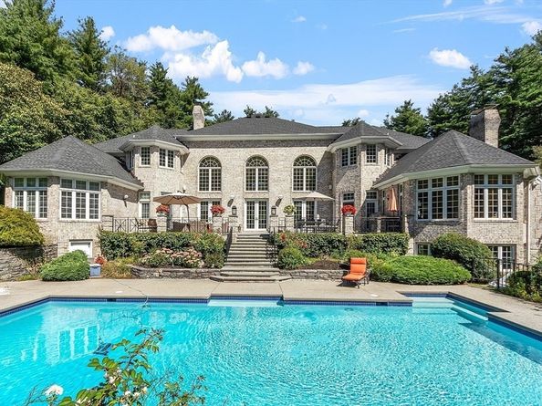 215 Monument Farm Rd, Concord MA 01742