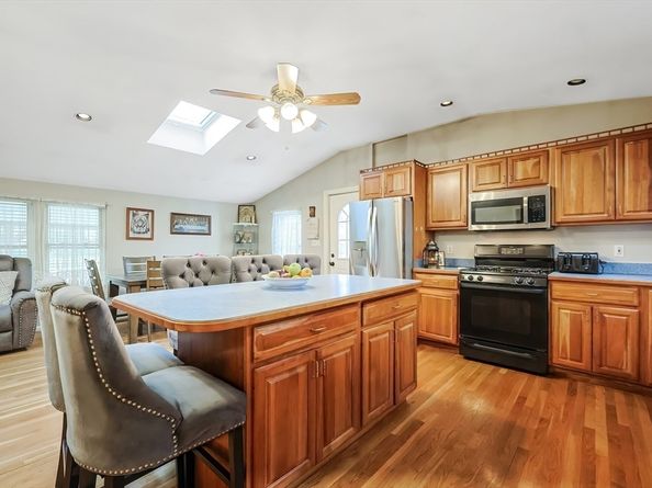 56 Station Street, Stoughton MA 02072