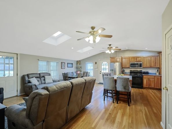 56 Station Street, Stoughton MA 02072