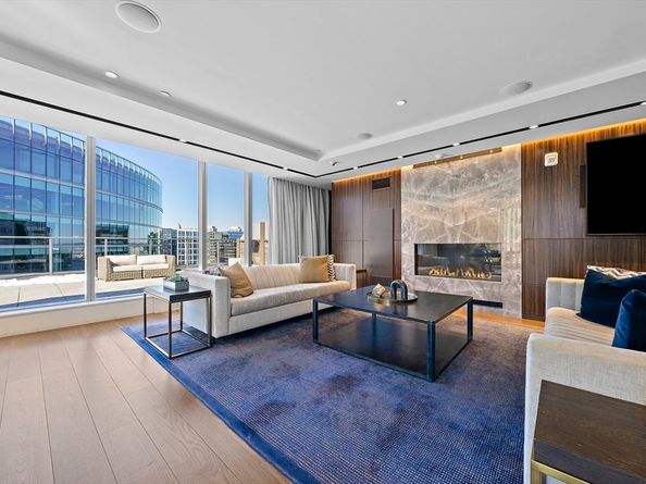133 Seaport 1023, Boston MA 02210