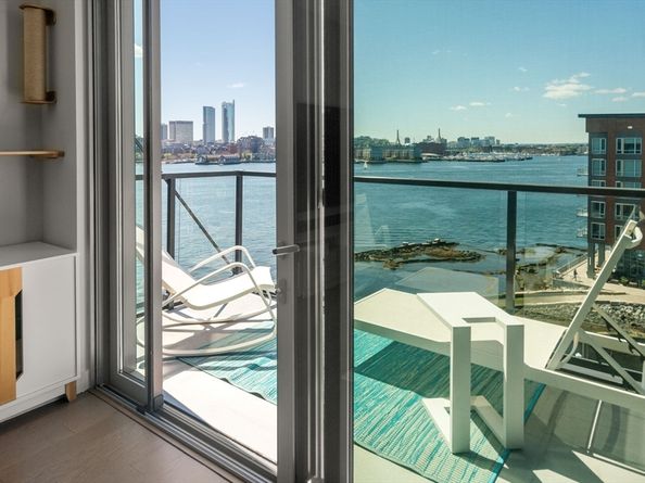 45 Lewis PH15, Boston MA 02128