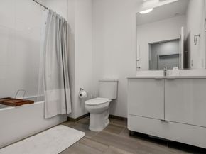 45 Lewis PH15, Boston MA 02128