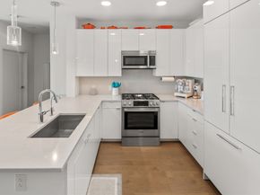 45 Lewis PH15, Boston MA 02128