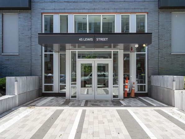 45 Lewis PH15, Boston MA 02128