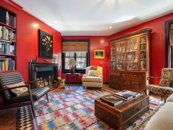 1 West Hill Place, Boston MA 02114
