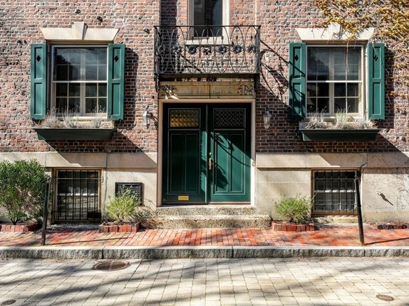 1 West Hill Place, Boston MA 02114