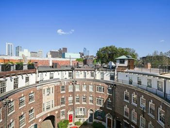 1 West Hill Place
