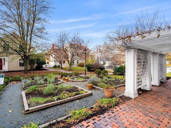 130 Mount Auburn 108, Cambridge MA 02138