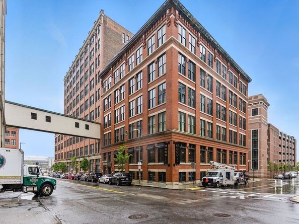 49 Melcher St 405, Boston MA 02210