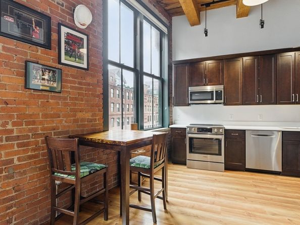 49 Melcher St 405, Boston MA 02210