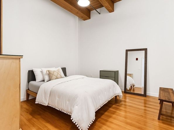 49 Melcher St 405, Boston MA 02210