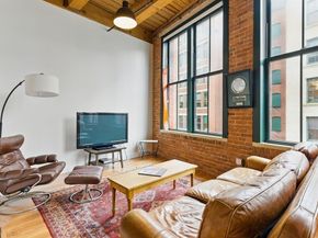 49 Melcher St 405, Boston MA 02210