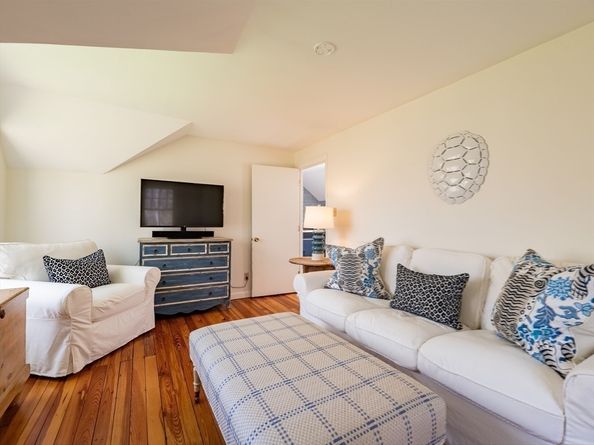 35 Mayflower Rd, Marshfield MA 02050