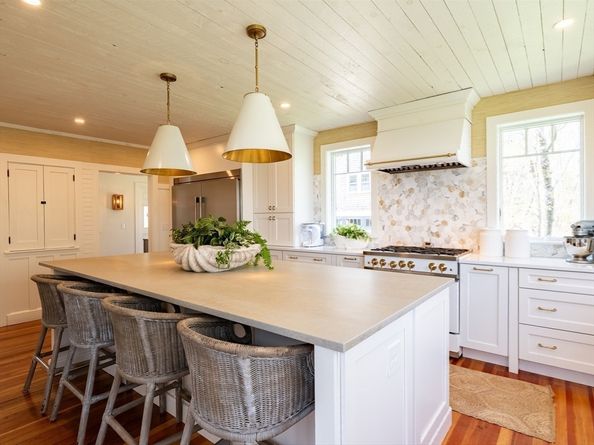 35 Mayflower Rd, Marshfield MA 02050