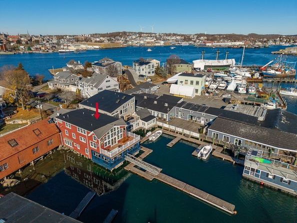 73 Rocky Neck Ave 2, Gloucester MA 01930