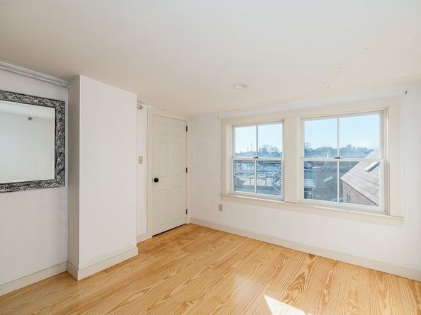 73 Rocky Neck Ave 2, Gloucester MA 01930
