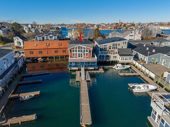 73 Rocky Neck Ave 2, Gloucester MA 01930