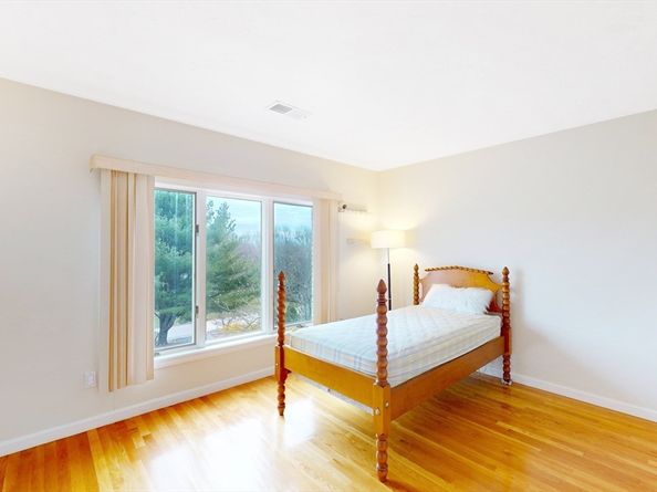 74 Eisenhower Dr, Sharon MA 02067