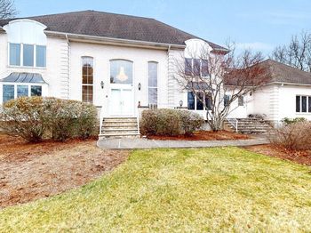74 Eisenhower Dr