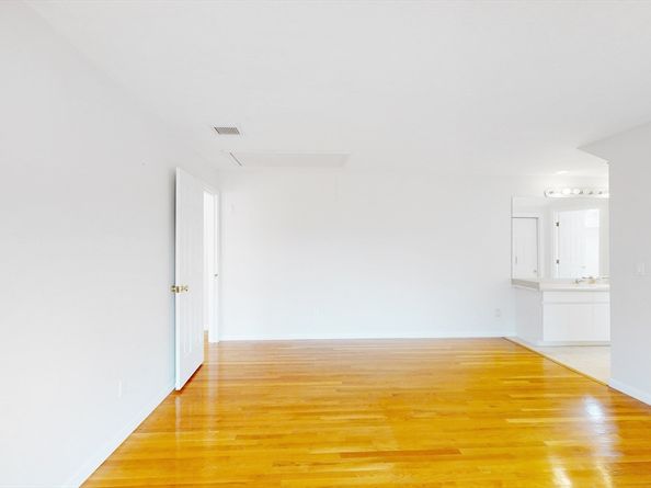 74 Eisenhower Dr, Sharon MA 02067