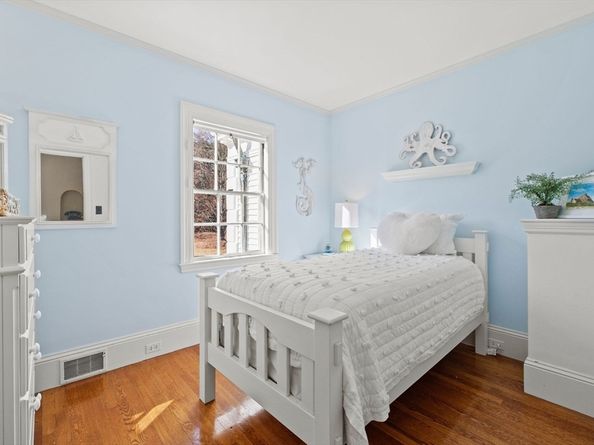 229-189 Main St, Douglas MA 01516