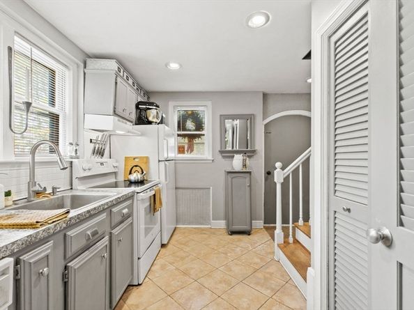 229-189 Main St, Douglas MA 01516