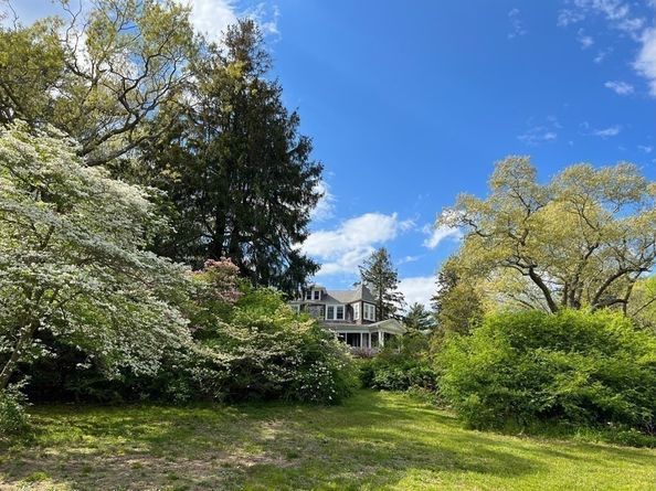 48 Neal Gate St, Scituate MA 02066