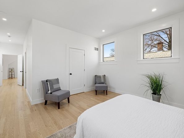 39 Seven Pines Ave 39, Cambridge MA 02140