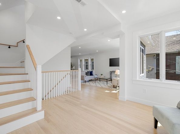 39 Seven Pines Ave 39, Cambridge MA 02140
