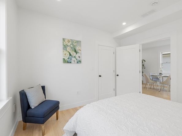 39 Seven Pines Ave 39, Cambridge MA 02140