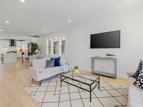 39 Seven Pines Ave 39, Cambridge MA 02140