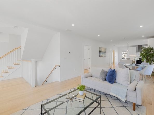 39 Seven Pines Ave 39, Cambridge MA 02140