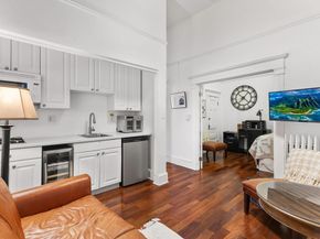 8 Garrison St 100, Boston MA 02116