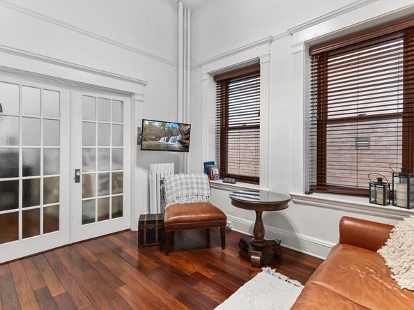 8 Garrison St 100, Boston MA 02116