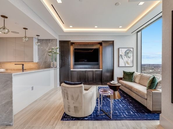 1 Dalton Street 3801, Boston MA 02115