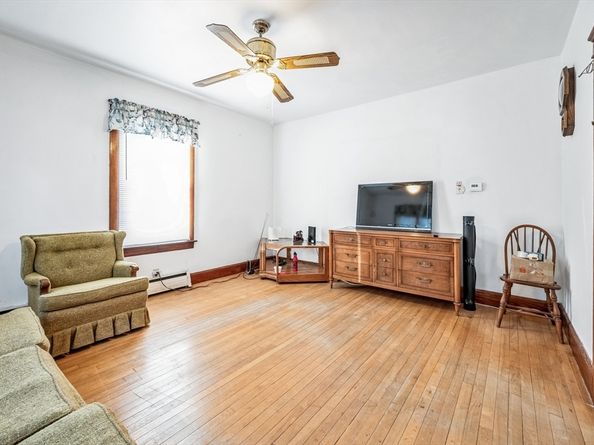 40 Jay St, Gardner MA 01440