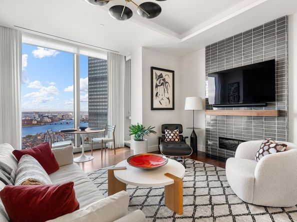 1 Dalton Street 4002, Boston MA 02115