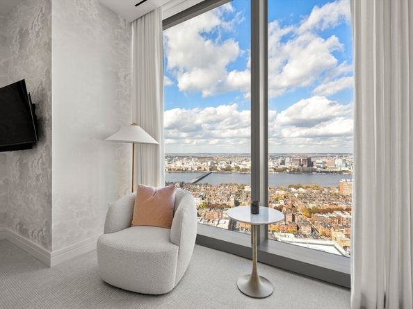 1 Dalton Street 4002, Boston MA 02115