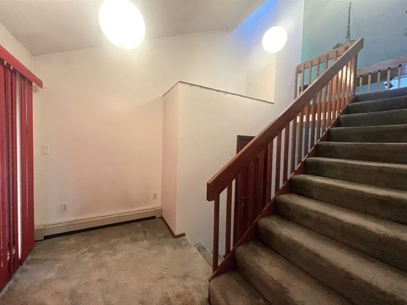 55 Hill Street, Lakeville MA 02347