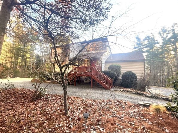 55 Hill Street, Lakeville MA 02347