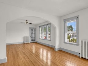 113 May St, Worcester MA 01602