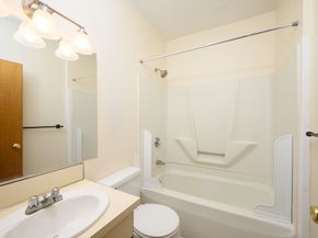 15-17 Grafton St, Quincy MA 02169