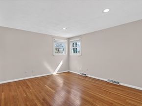 25 Gloversbrook Rd, Randolph MA 02368