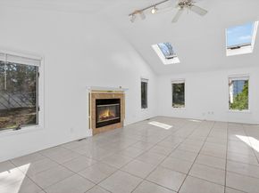 25 Gloversbrook Rd, Randolph MA 02368