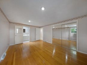 25 Gloversbrook Rd, Randolph MA 02368