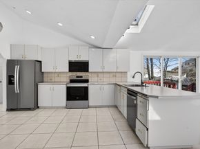 25 Gloversbrook Rd, Randolph MA 02368